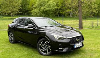 Infiniti Q30 | FWD (przód) | Automatyczna | 156 KM | Czarny full