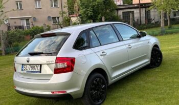 SKODA RAPID  | FWD (przód) | Manualna | 86 KM | Srebrny full