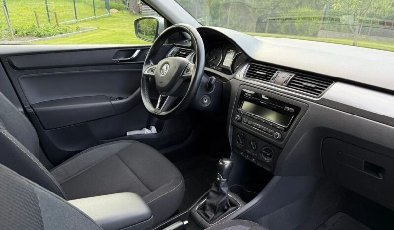 SKODA RAPID  | FWD (przód) | Manualna | 86 KM | Srebrny full
