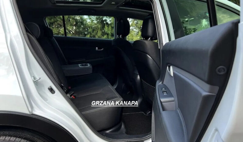 KIA Sportage  | FWD (przód) | Manualna | 135 KM | Biały full