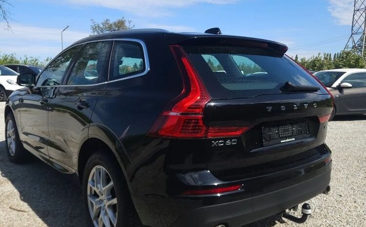 VOLVO XC 60 | FWD (przód) | Automatyczna | 190 KM | Czarny full