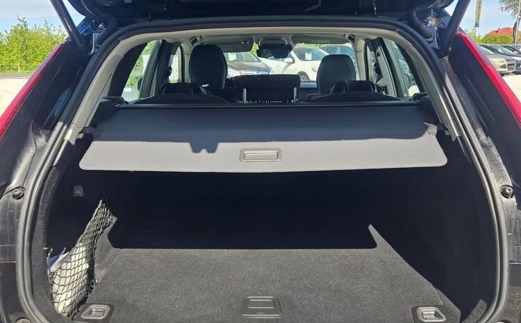 VOLVO XC 60 | FWD (przód) | Automatyczna | 190 KM | Czarny full