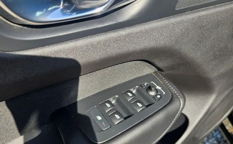 VOLVO XC 60 | FWD (przód) | Automatyczna | 190 KM | Czarny full