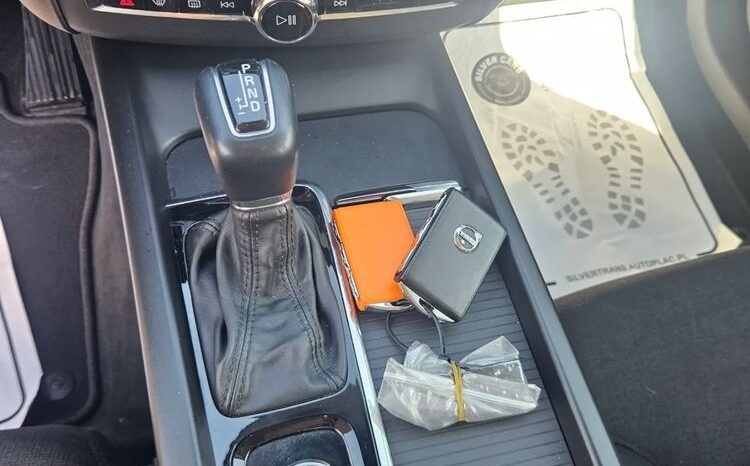 VOLVO XC 60 | FWD (przód) | Automatyczna | 190 KM | Czarny full