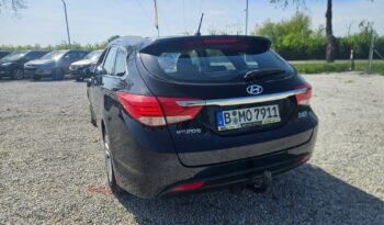 HYUNDAI i40  | FWD (przód) | Manualna | 135 KM | Czarny full
