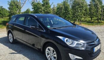 HYUNDAI i40  | FWD (przód) | Manualna | 135 KM | Czarny full