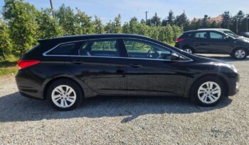 HYUNDAI i40  | FWD (przód) | Manualna | 135 KM | Czarny full
