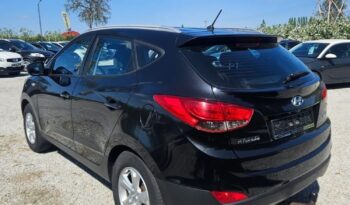 HYUNDAI ix35  | FWD (przód) | Manualna | 135 KM | Czarny full