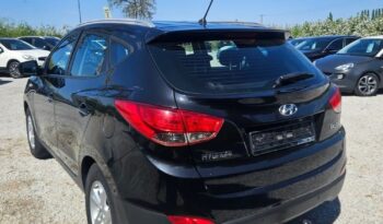 HYUNDAI ix35  | FWD (przód) | Manualna | 135 KM | Czarny full