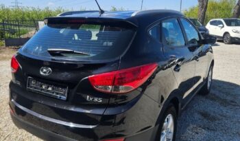 HYUNDAI ix35  | FWD (przód) | Manualna | 135 KM | Czarny full