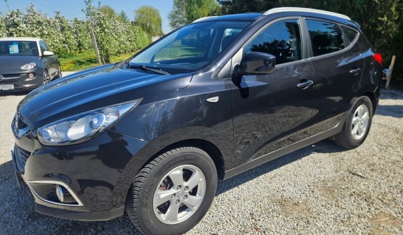 HYUNDAI ix35  | FWD (przód) | Manualna | 135 KM | Czarny full