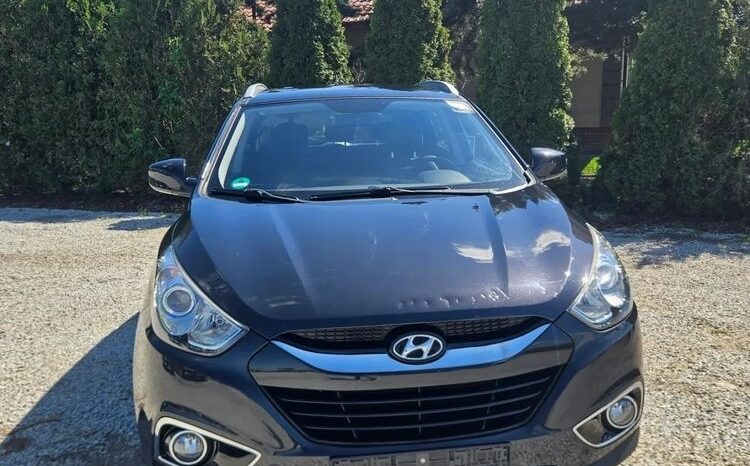 HYUNDAI ix35  | FWD (przód) | Manualna | 135 KM | Czarny full