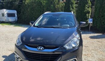 HYUNDAI ix35  | FWD (przód) | Manualna | 135 KM | Czarny full