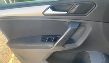 VOLKSWAGEN Tiguan  | FWD (przód) | Manualna | 150 KM | Biały full