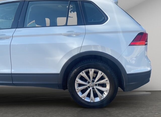 VOLKSWAGEN Tiguan  | FWD (przód) | Manualna | 150 KM | Biały full