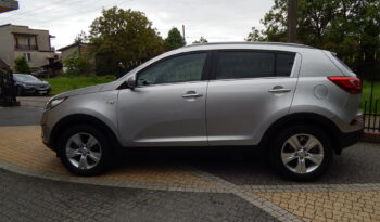 KIA Sportage  | FWD (przód) | Manualna | 135 KM | Srebrny full