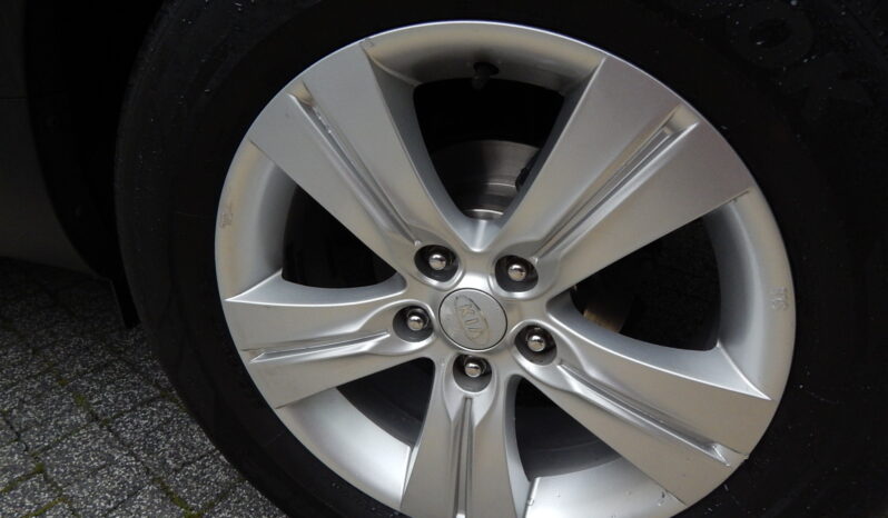 KIA Sportage  | FWD (przód) | Manualna | 135 KM | Srebrny full