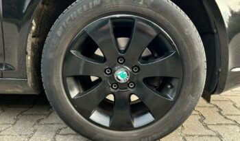 SKODA Octavia  | FWD (przód) | Automatyczna | 105 KM | Czarny full