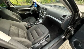 SKODA Octavia  | FWD (przód) | Automatyczna | 105 KM | Czarny full