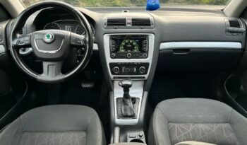 SKODA Octavia  | FWD (przód) | Automatyczna | 105 KM | Czarny full