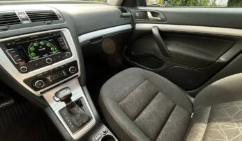 SKODA Octavia  | FWD (przód) | Automatyczna | 105 KM | Czarny full