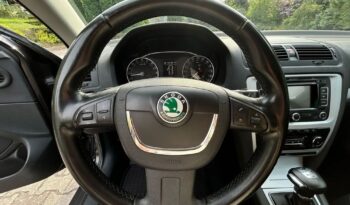 SKODA Octavia  | FWD (przód) | Automatyczna | 105 KM | Czarny full