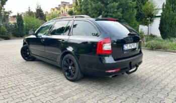 SKODA Octavia  | FWD (przód) | Automatyczna | 105 KM | Czarny full