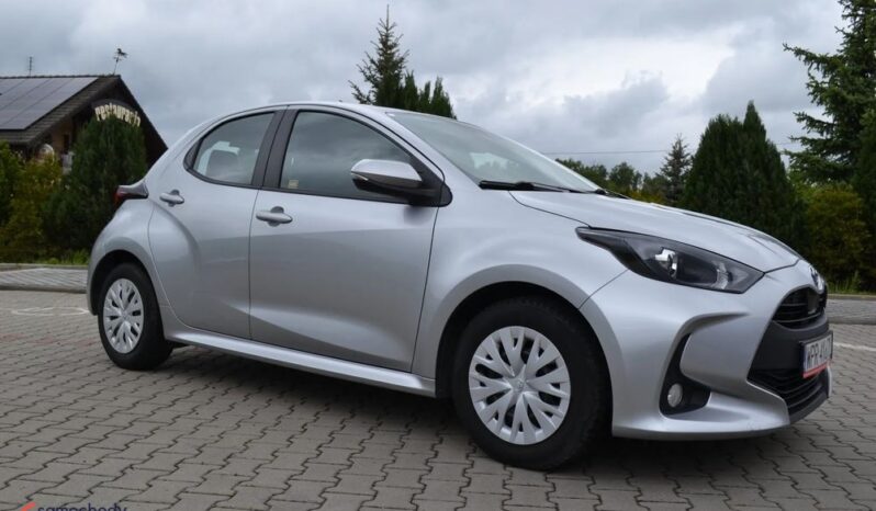TOYOTA Yaris  | FWD (przód) | Manualna | 125 KM | Srebrny full