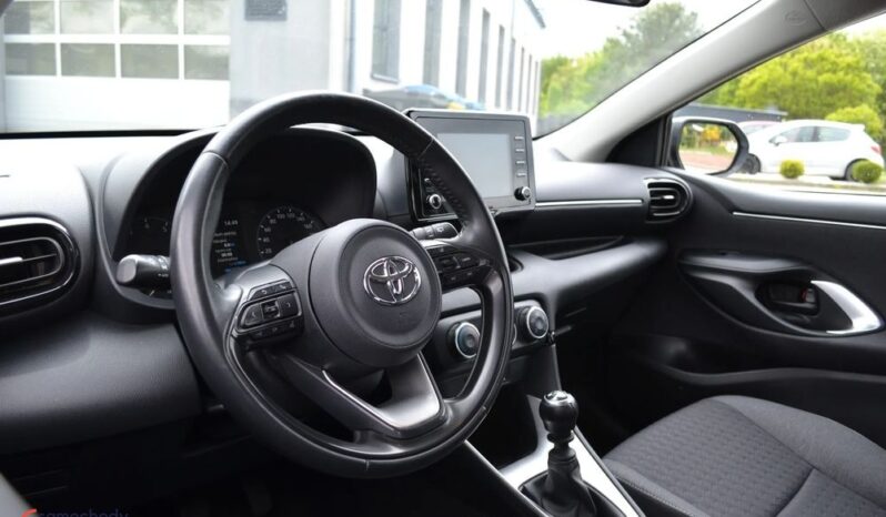 TOYOTA Yaris  | FWD (przód) | Manualna | 125 KM | Srebrny full