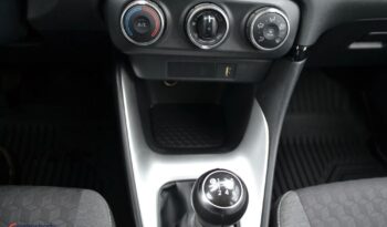 TOYOTA Yaris  | FWD (przód) | Manualna | 125 KM | Srebrny full