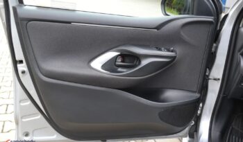 TOYOTA Yaris  | FWD (przód) | Manualna | 125 KM | Srebrny full