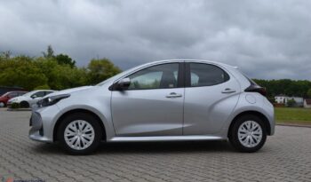 TOYOTA Yaris  | FWD (przód) | Manualna | 125 KM | Srebrny full