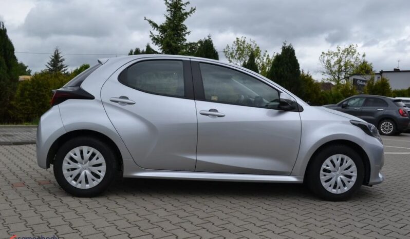 TOYOTA Yaris  | FWD (przód) | Manualna | 125 KM | Srebrny full
