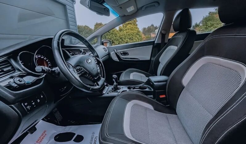 KIA Ceed  | FWD (przód) | Manualna | 120 KM | Szary full
