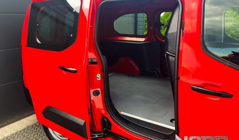 PEUGEOT Partner  | 4×4 (doł. ręcznie) | Manualna | 131 KM | Czerwony full