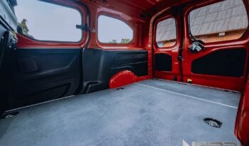PEUGEOT Partner  | 4×4 (doł. ręcznie) | Manualna | 131 KM | Czerwony full