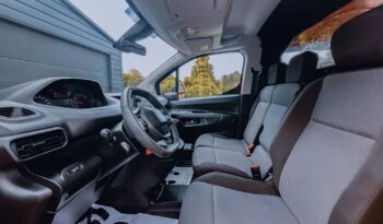 PEUGEOT Partner  | 4×4 (doł. ręcznie) | Manualna | 131 KM | Czerwony full