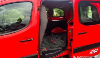 PEUGEOT Partner  | 4×4 (doł. ręcznie) | Manualna | 99 KM | Czerwony full