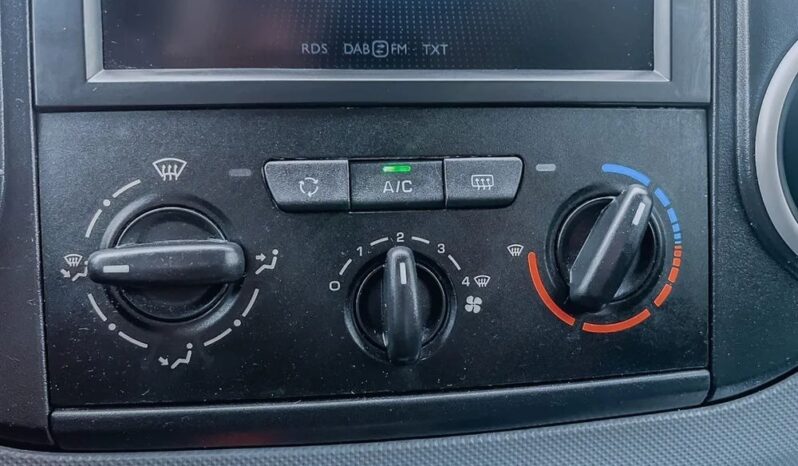 PEUGEOT Partner  | 4×4 (doł. ręcznie) | Manualna | 99 KM | Czerwony full