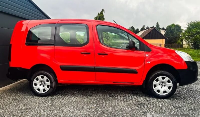 PEUGEOT Partner  | 4×4 (doł. ręcznie) | Manualna | 99 KM | Czerwony full