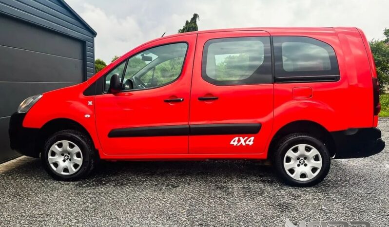 PEUGEOT Partner  | 4×4 (doł. ręcznie) | Manualna | 99 KM | Czerwony full