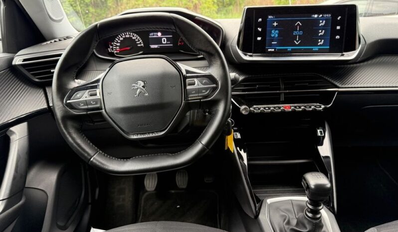 PEUGEOT 2008  | FWD (przód) | Manualna | 110 KM | Biały full