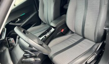 PEUGEOT 2008  | FWD (przód) | Automatyczna | 130 KM | Szary full