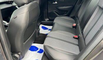 PEUGEOT 2008  | FWD (przód) | Automatyczna | 130 KM | Szary full