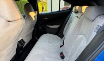 LEXUS UX | FWD (przód) | Automatyczna | 152 KM | Niebieski full