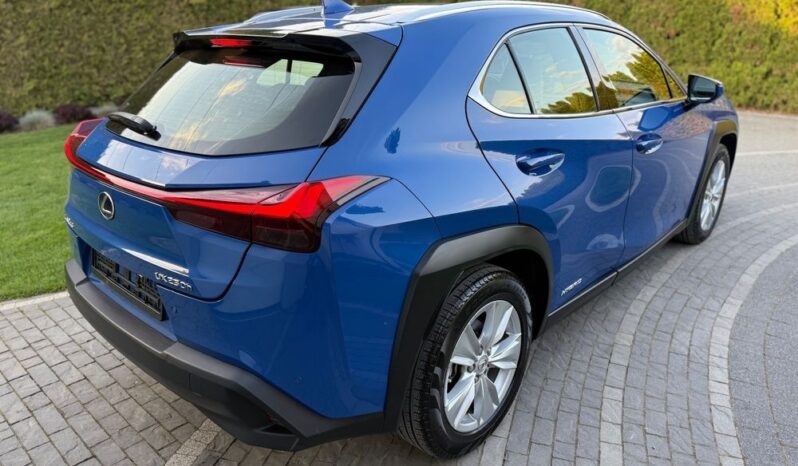 LEXUS UX | FWD (przód) | Automatyczna | 152 KM | Niebieski full