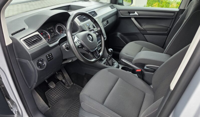 VOLKSWAGEN Caddy | FWD (przód) | Manualna | 150 KM | Srebrny full