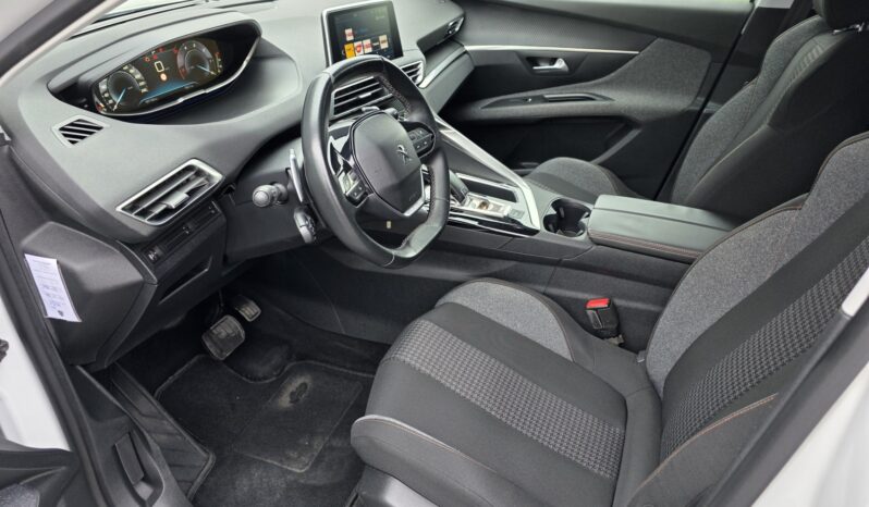 PEUGEOT 5008  | FWD (przód) | Automatyczna | 120 KM | Biały full