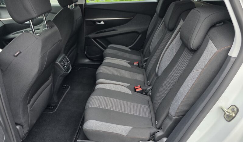 PEUGEOT 5008  | FWD (przód) | Automatyczna | 120 KM | Biały full