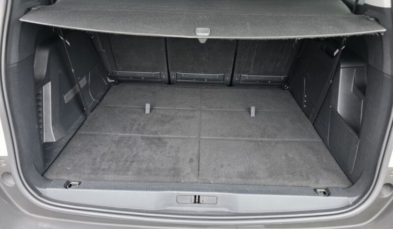 PEUGEOT 5008  | FWD (przód) | Automatyczna | 120 KM | Biały full